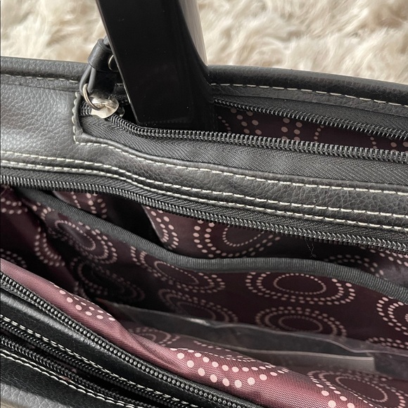 Black Rolling Laptop Bag - Picture 8 of 11